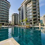 Апартаменты Qoople Excellence By The Sea *