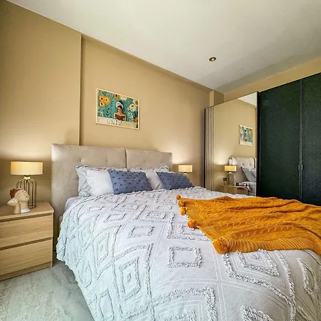 Qoople Excellence By The Sea Apartman