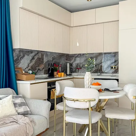 Qoople Excellence By The Sea Апартаменты *