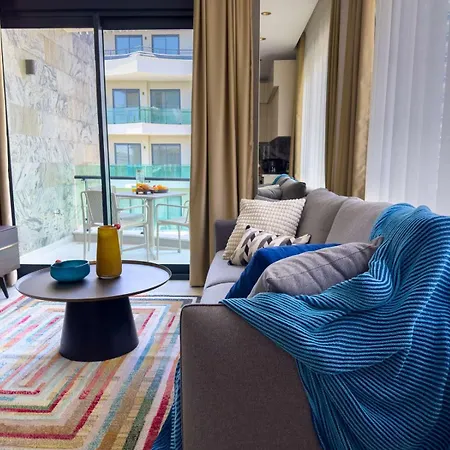 Excellence By The Sea Apartment