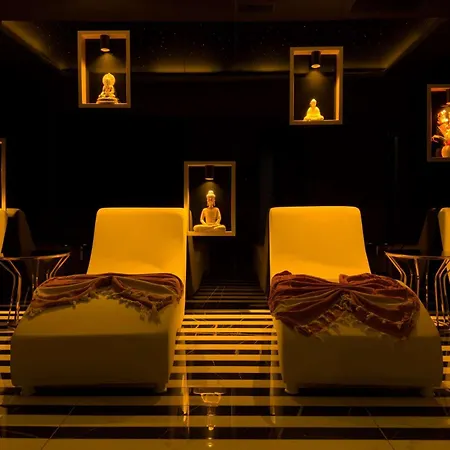 Qoople Excellence By The Sea Appartement