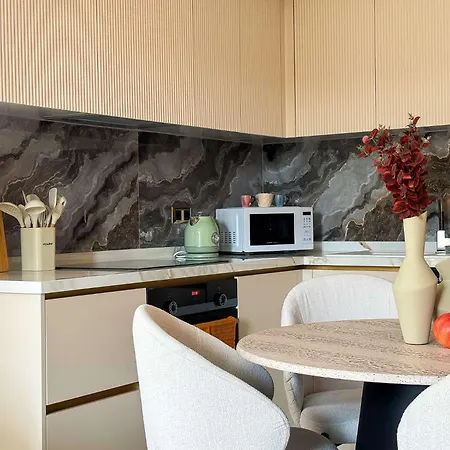 Qoople Excellence By The Sea