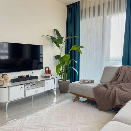 Qoople Excellence By The Sea *