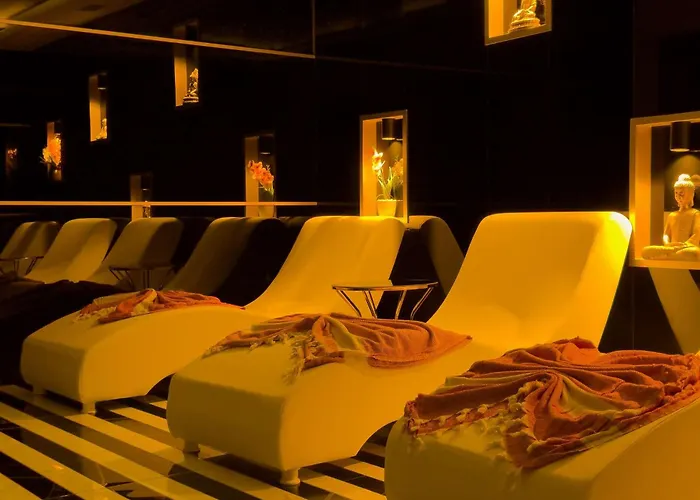 Qoople Excellence By The Sea *