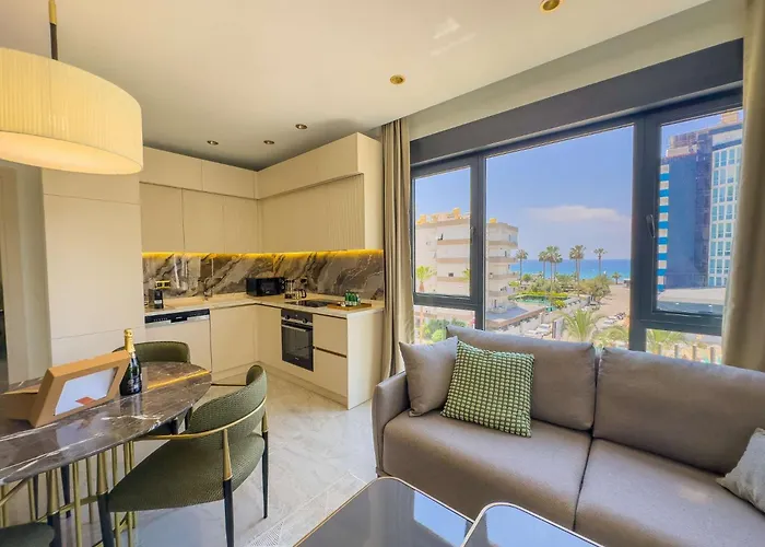 Qoople Excellence By The Sea *